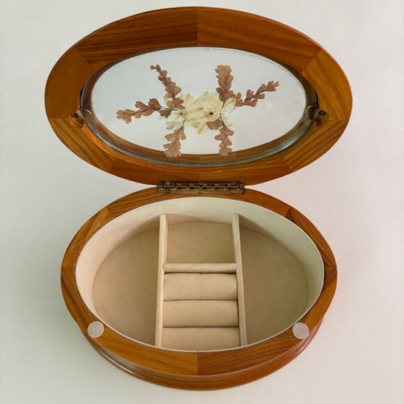 Vintage Other - Vintage pressed flower wooden jewelry box